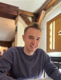 Online Nachhilfelehrer Adam